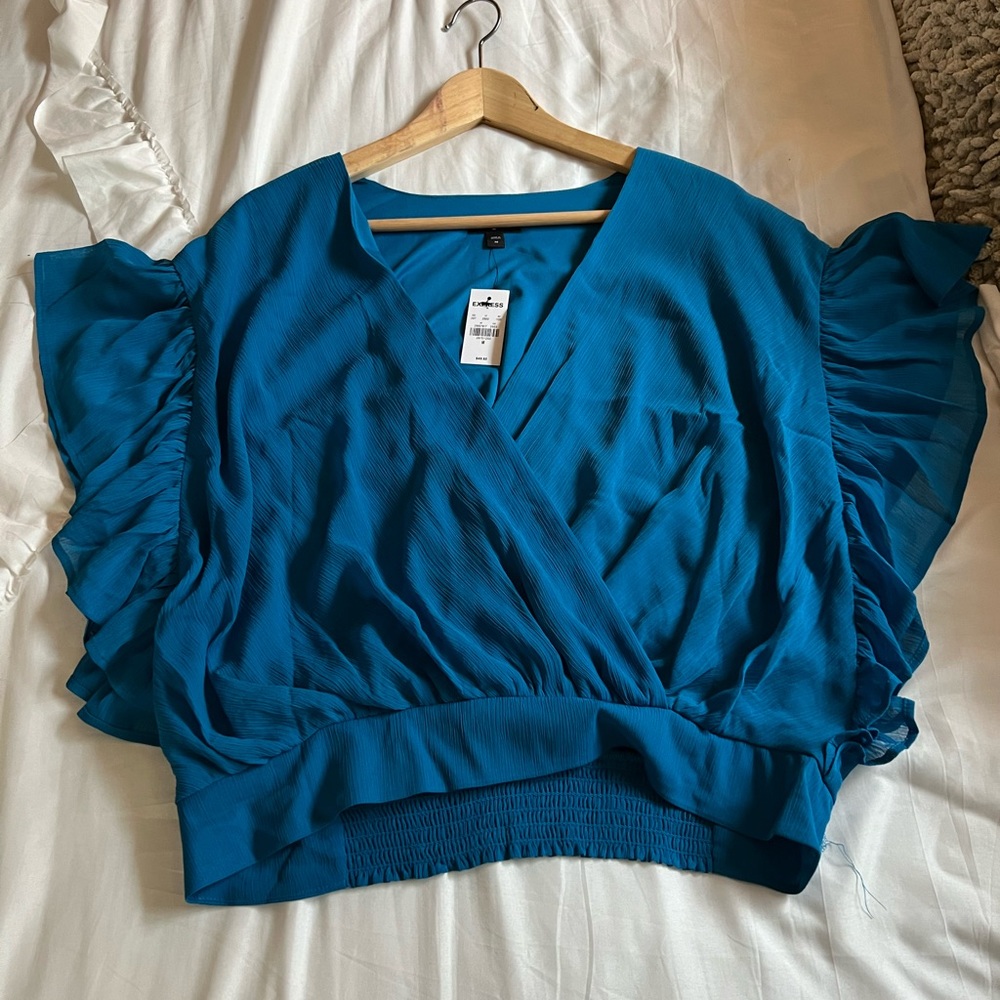 EXPRESS Wrap Front Ruffle Sleeve Top - Picture 3 of 9